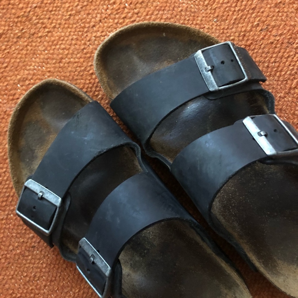 Birkenstock Arizona in matte black size 39
